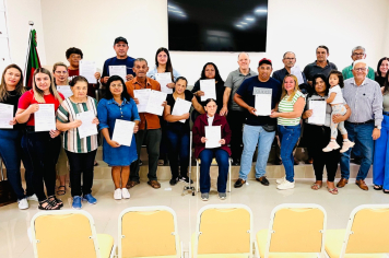 Prefeitura de Quaraí entrega documentos de posse definitiva para mais 20 famílias