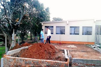 ENQUANTO ISSO EM QUARAÍ, MAIS OBRAS NAS ÁREAS DA SAÚDE E EDUCAÇÃO: