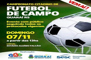 Futebol de campo.