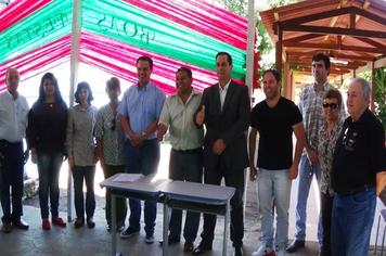 PREFEITO ASSINA ORDEM DE INÍCIO DAS OBRAS DO GINÁSIO POLIESPORTIVO DA ESCOLA GAUDÊNCIO CONCEIÇÃO